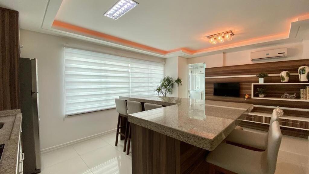 Solar Das Ilhas - Aconchegante Apartamento Na Linda Praia De 4 Ilhas Bombinhas Zewnętrze zdjęcie