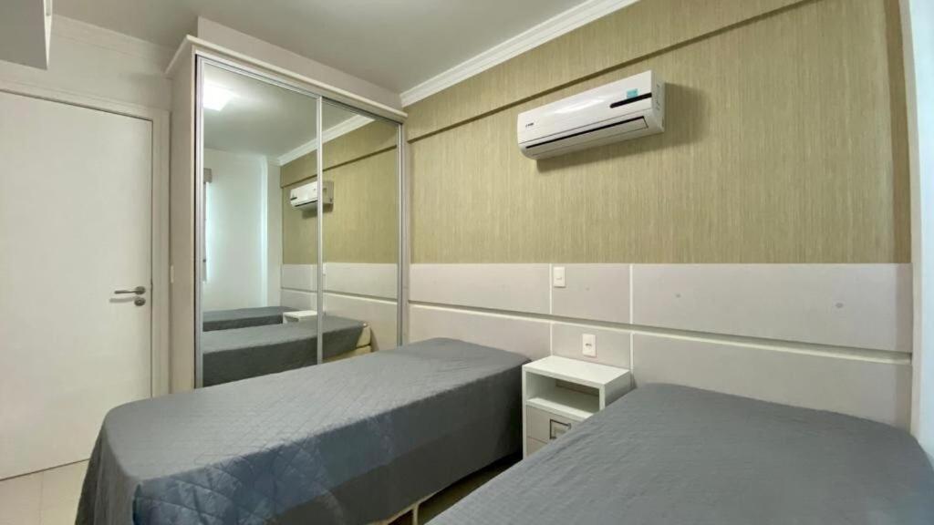 Solar Das Ilhas - Aconchegante Apartamento Na Linda Praia De 4 Ilhas Bombinhas Zewnętrze zdjęcie